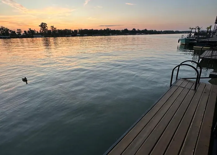 Διαμέρισμα Splav Na Savi